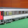 MODELE UNIQUE : Belle voiture corail rénovée Intercités A9u 1ère classe à compartiments améliorée ROCO 45755 EXCELLENT ETAT #JOUEF-LS MODELS